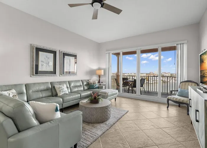 603 Harborview Grande *